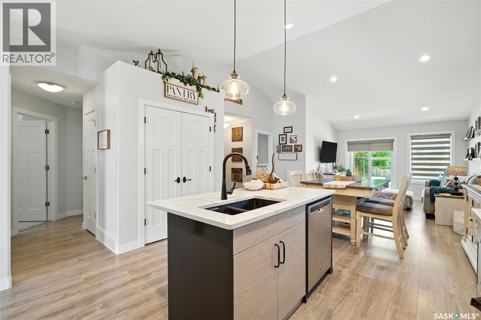 Photo 8 of 246 Hassard Close, Saskatoon SK
