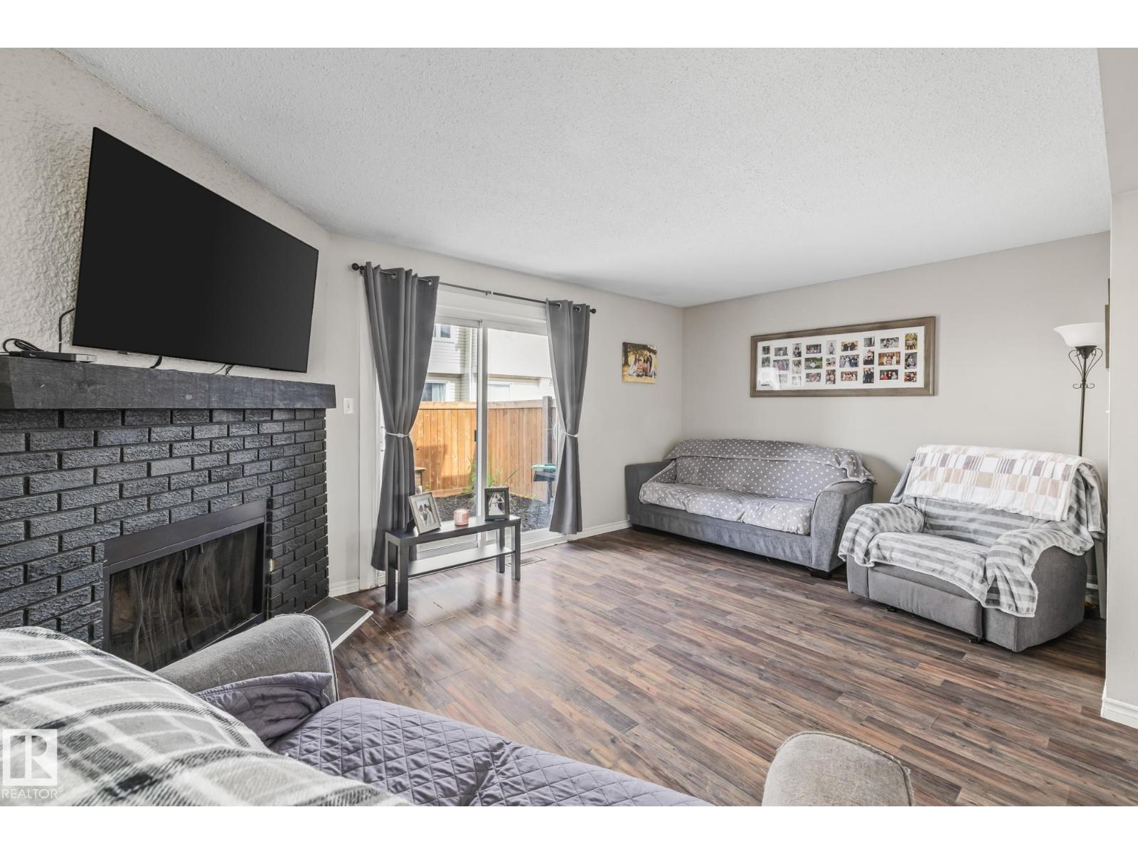 Photo 10 of 521 Dunluce Rd Nw, Edmonton AB