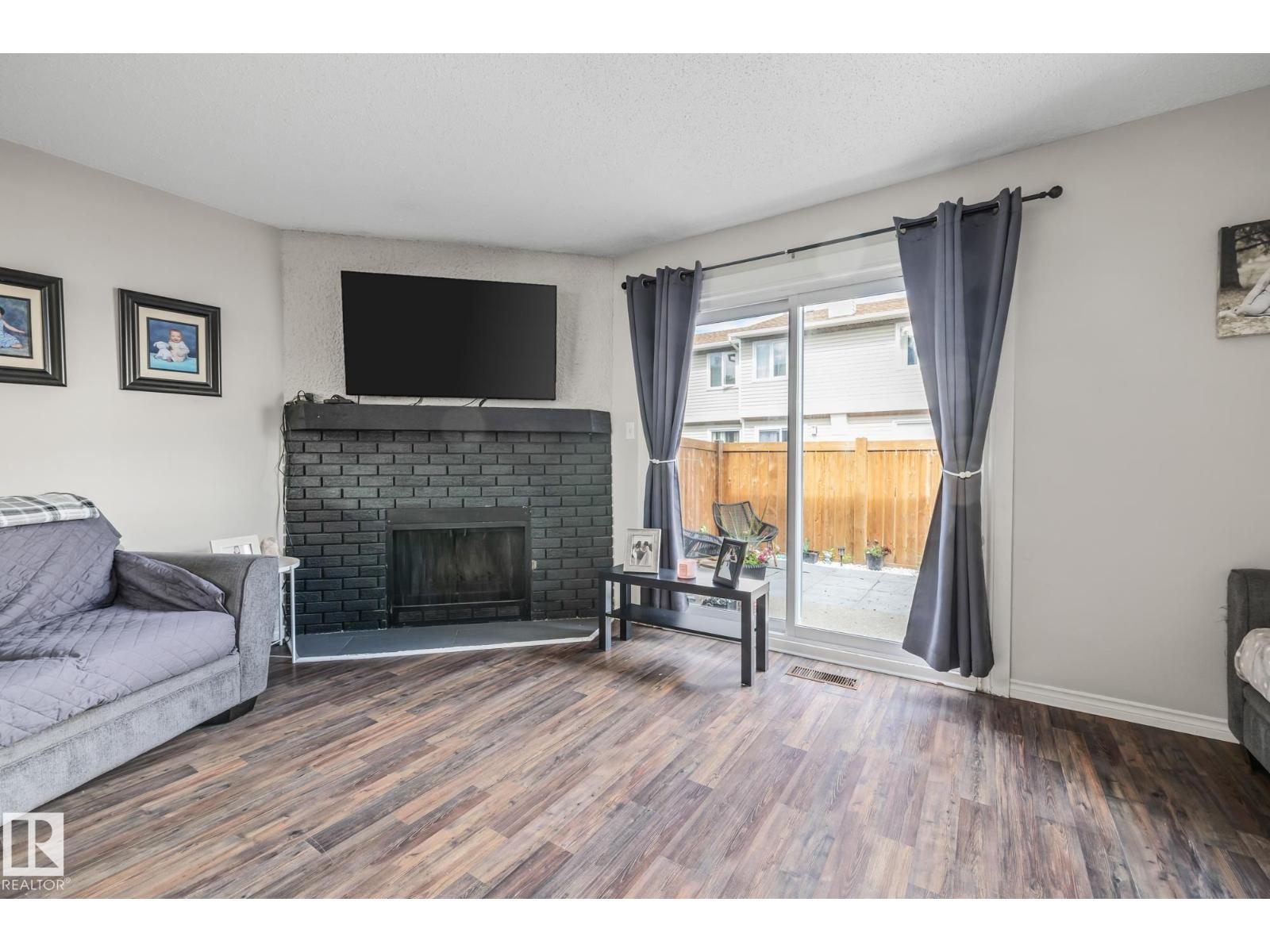 Photo 11 of 521 Dunluce Rd Nw, Edmonton AB