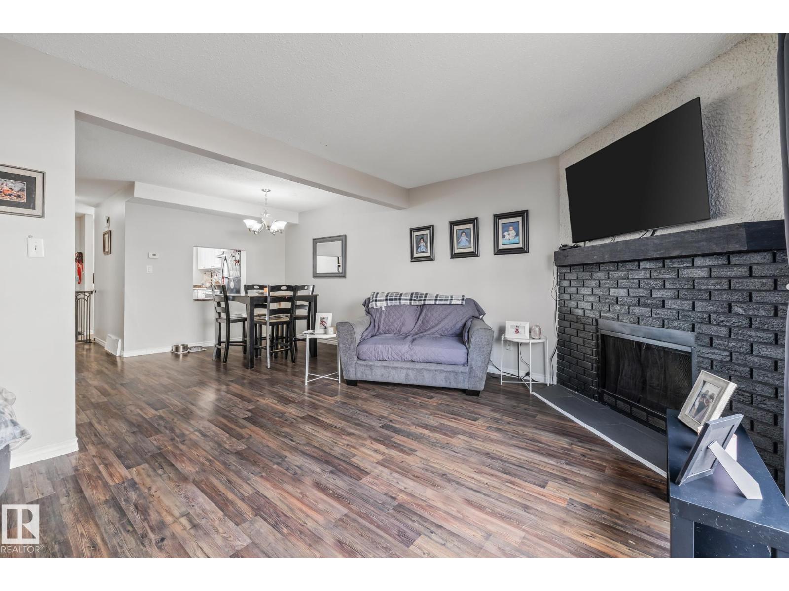 Photo 12 of 521 Dunluce Rd Nw, Edmonton AB