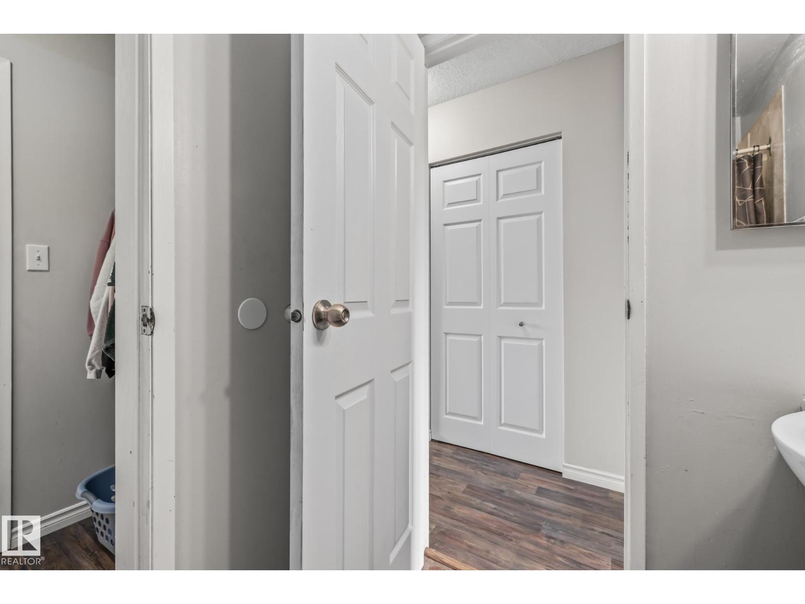 Photo 18 of 521 Dunluce Rd Nw, Edmonton AB