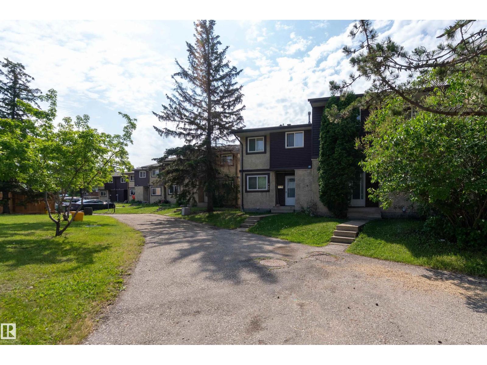 Photo 24 of 942 Lakewood Road Nw, Edmonton AB