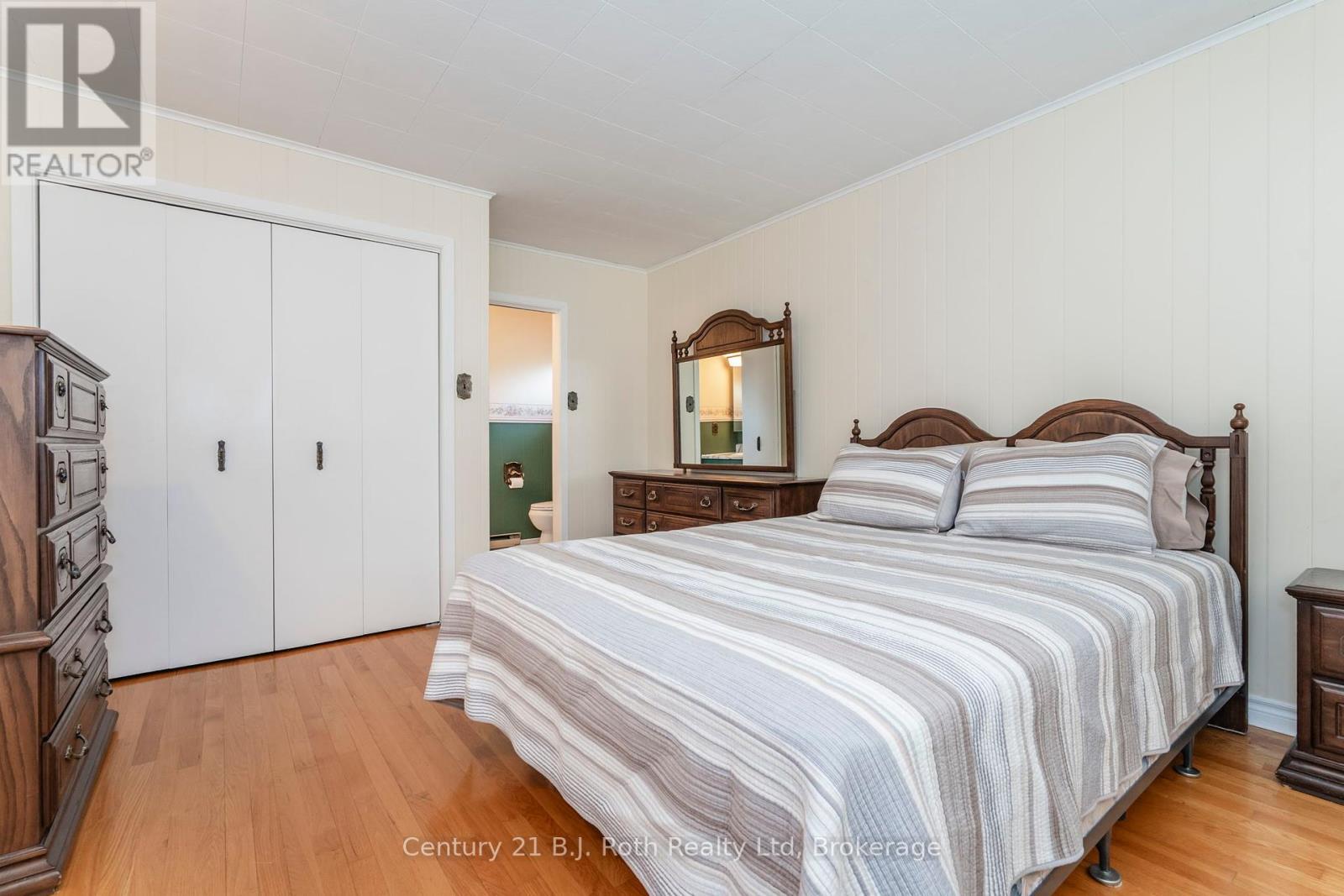 Photo 21 of 56 Fox Street, Penetanguishene ON