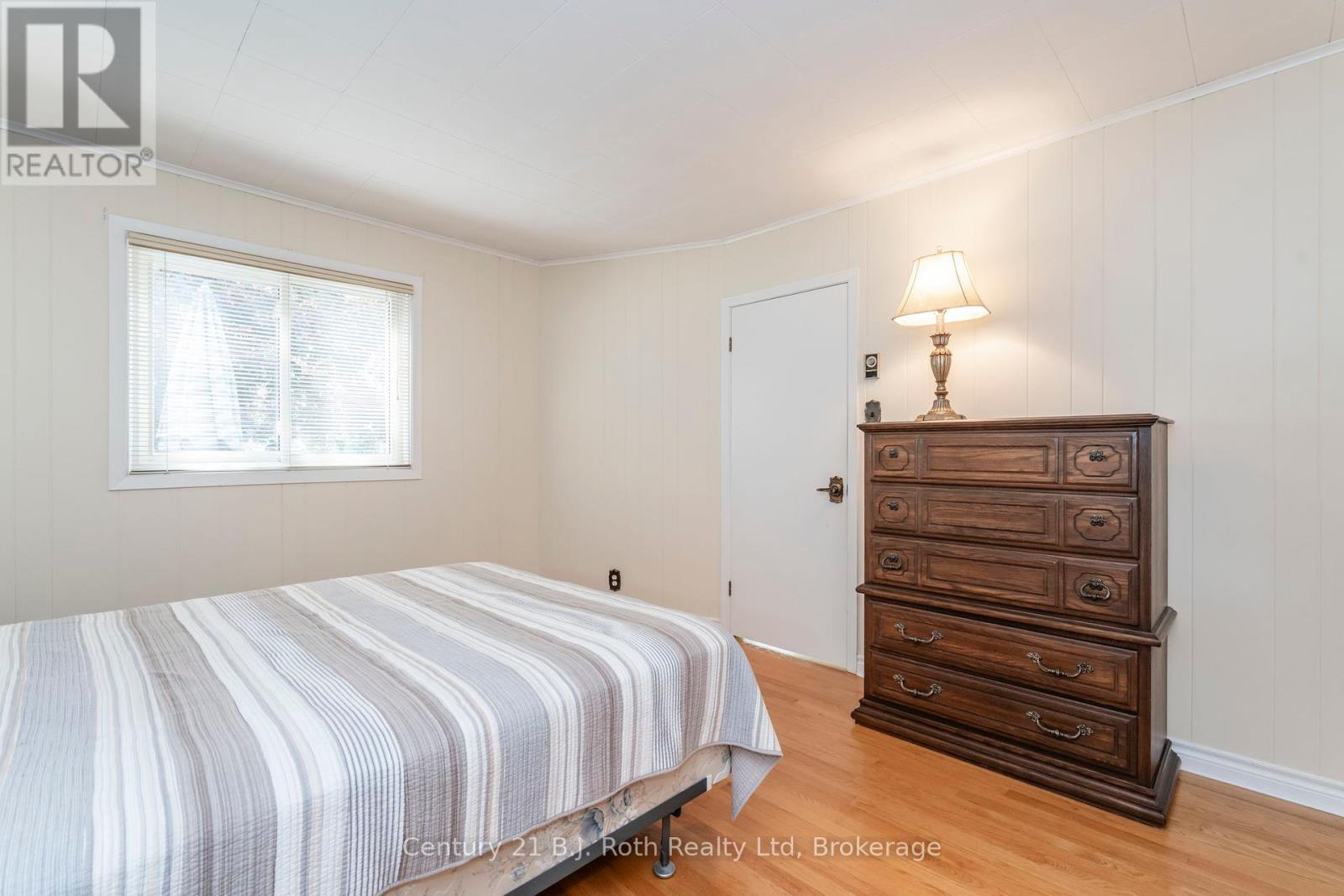 Photo 22 of 56 Fox Street, Penetanguishene ON