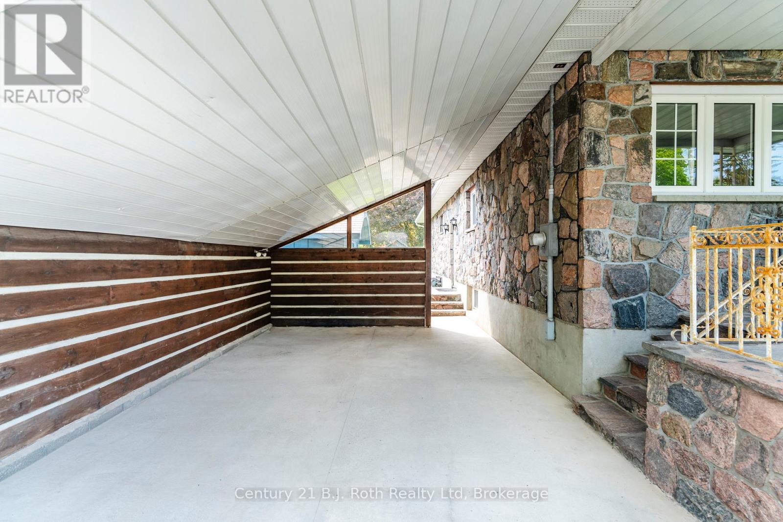 Photo 9 of 56 Fox Street, Penetanguishene ON