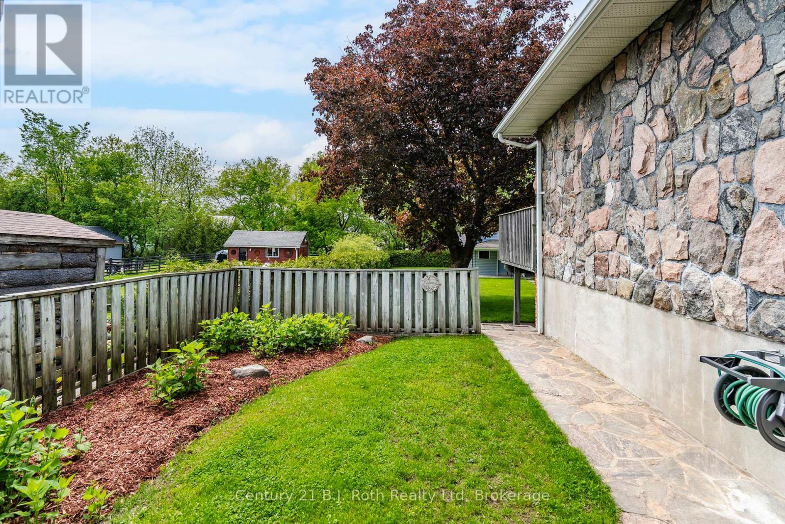 Photo 42 of 56 Fox Street, Penetanguishene ON
