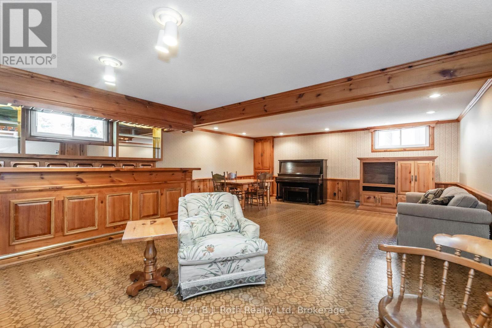 Photo 31 of 56 Fox Street, Penetanguishene ON