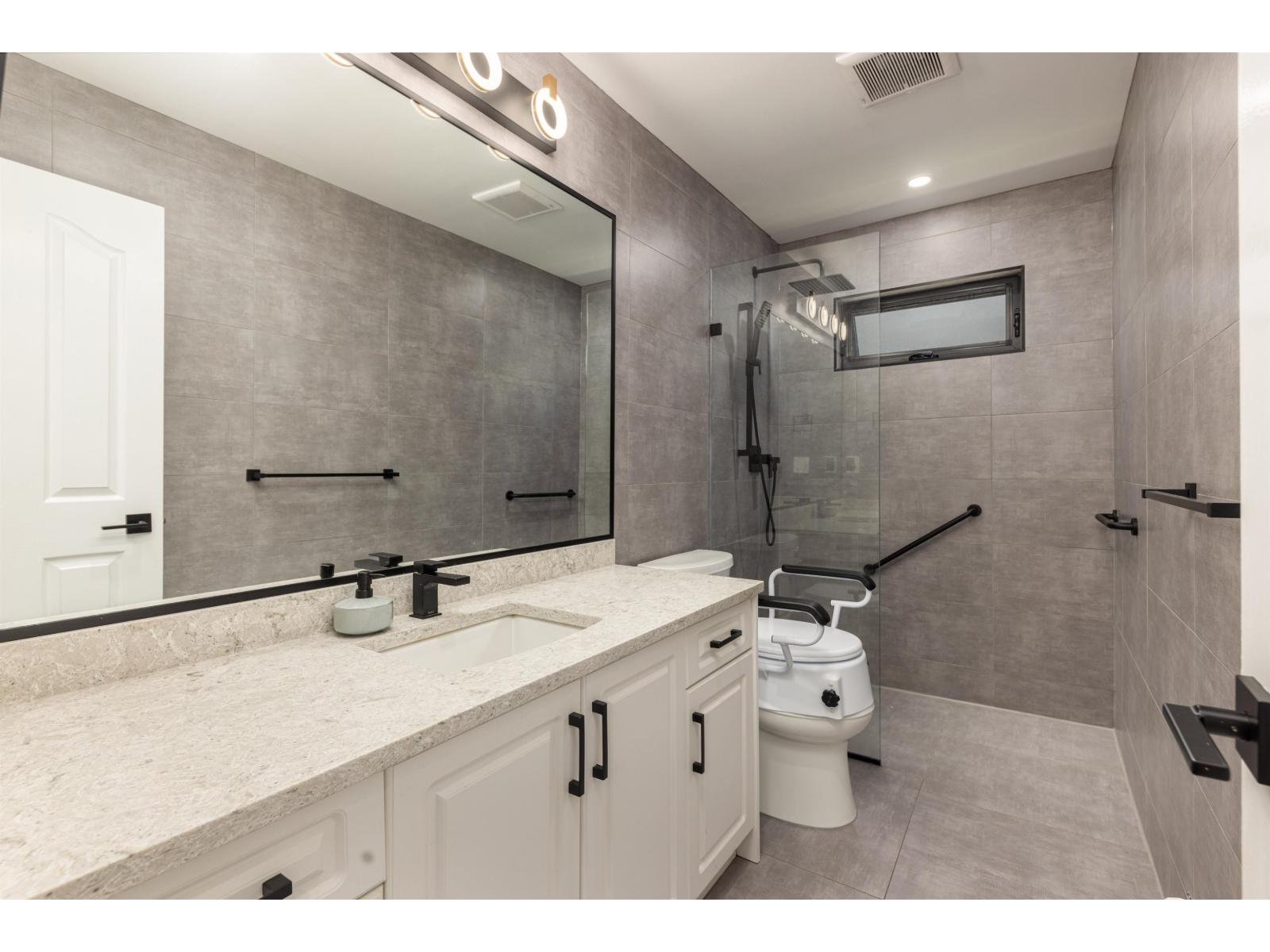 Photo 12 of 7980 155 A Street, Surrey BC