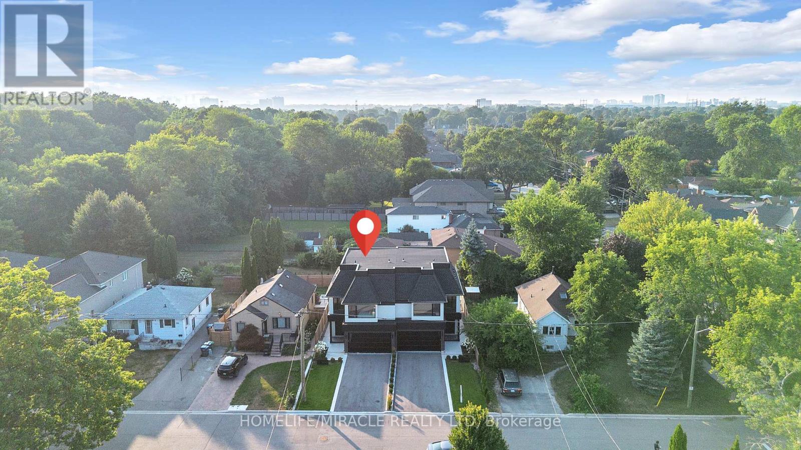 Photo 44 of 853 Tenth Street, Mississauga ON