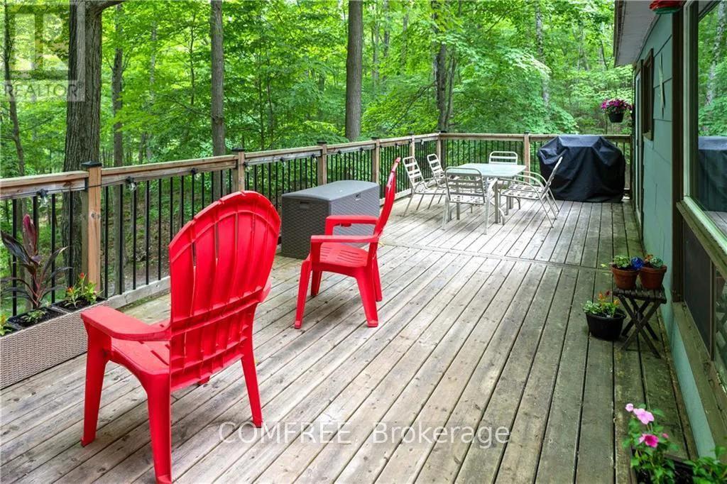 Photo 14 of 199 West Devil Lake Lane, Frontenac ON