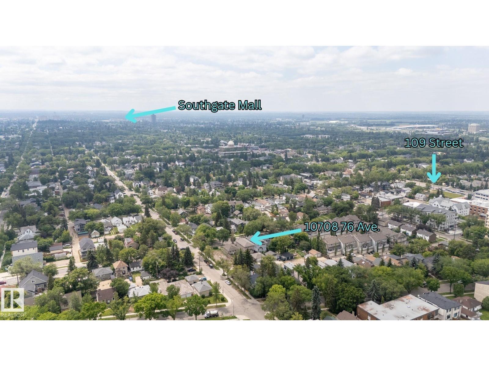 Photo 15 of 10708 76 Av Nw, Edmonton AB