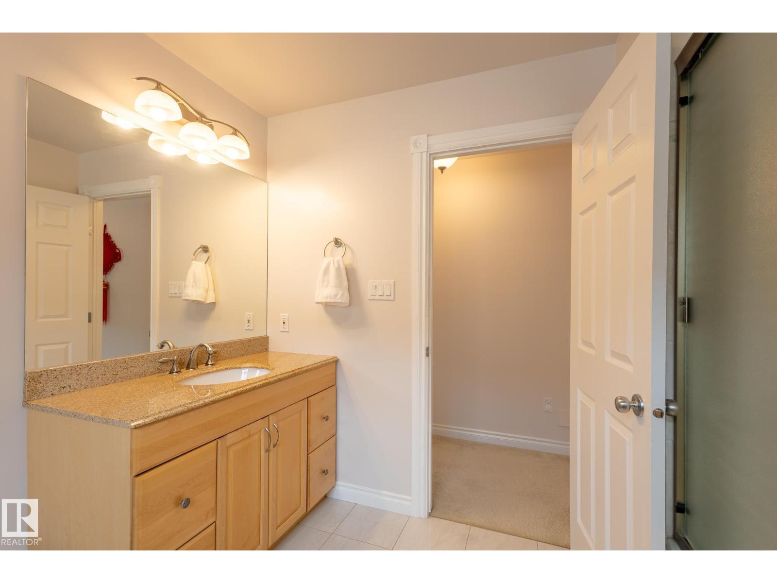 Photo 61 of 10708 76 Av Nw, Edmonton AB