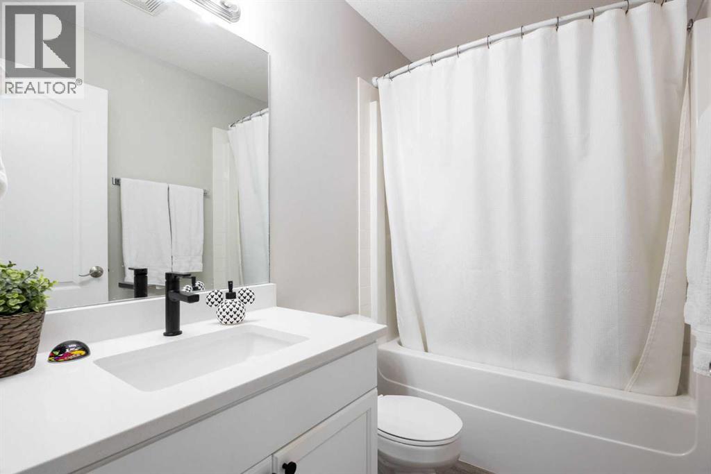 Photo 12 of 56 97 Wilson Drive, Fort Mcmurray AB