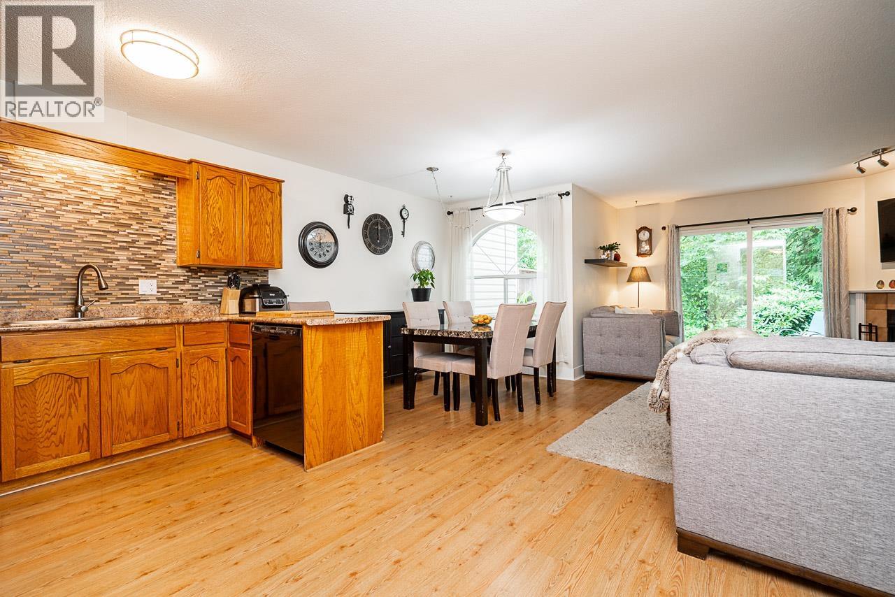 Photo 1 of 11 20699 120 B Avenue, Maple Ridge BC