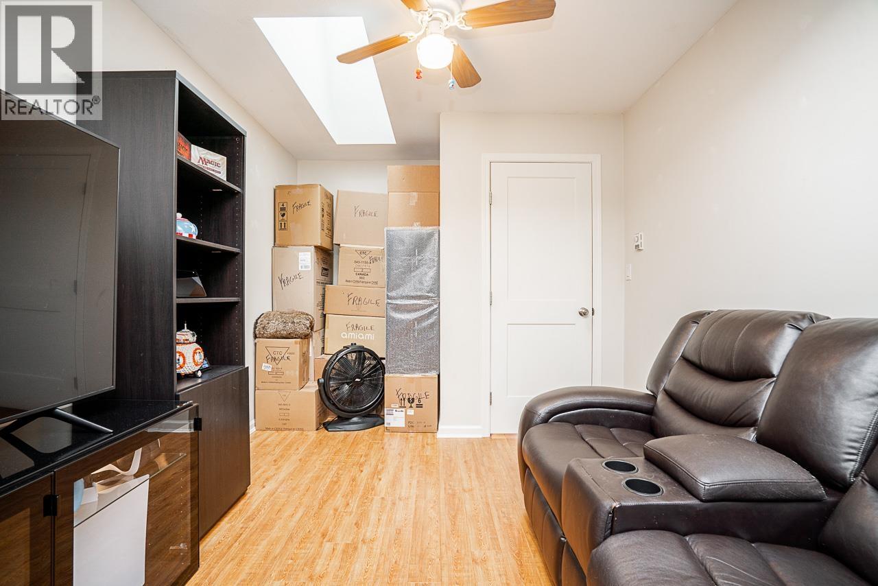 Photo 8 of 11 20699 120 B Avenue, Maple Ridge BC