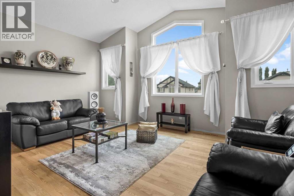 Single Family House for Sale in  Royal Birch Way NW Royal Oak Calgary 