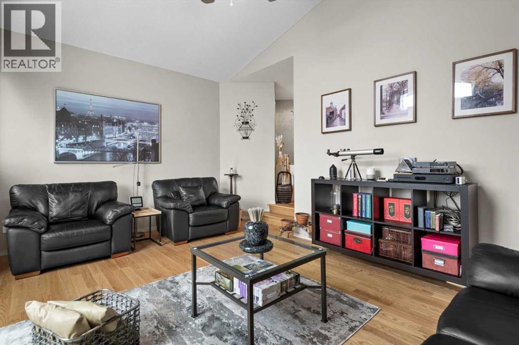 Single Family House for Sale in  Royal Birch Way NW Royal Oak Calgary 