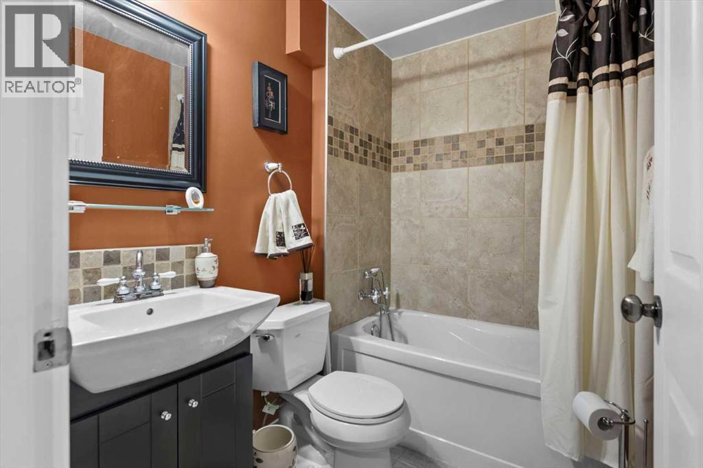 Single Family House for Sale in  Royal Birch Way NW Royal Oak Calgary 