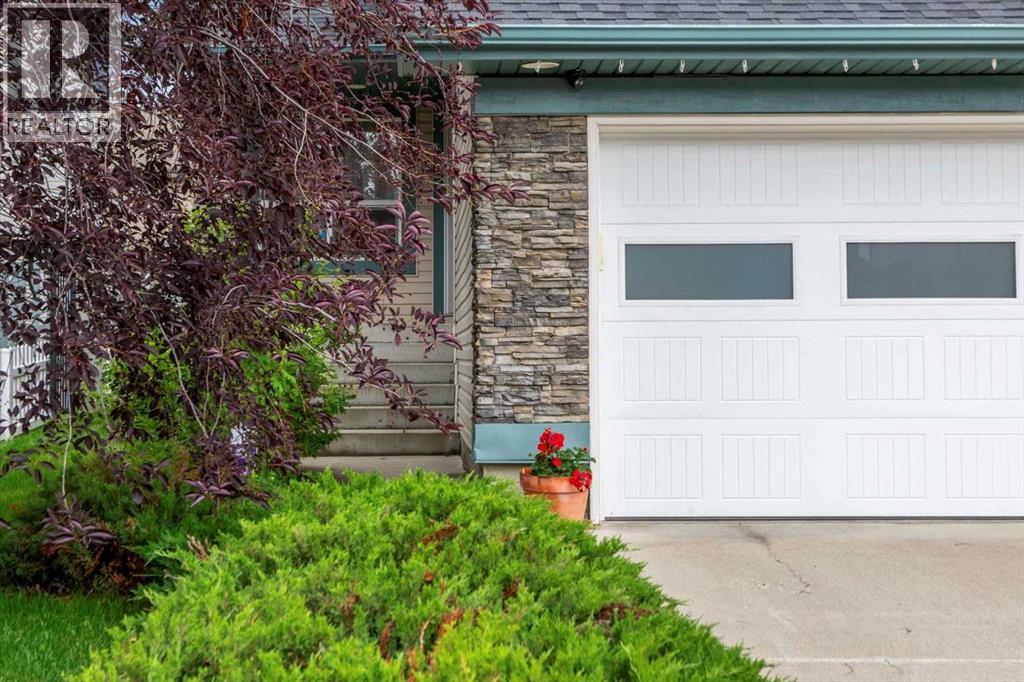 Single Family House for Sale in  Royal Birch Way NW Royal Oak Calgary 