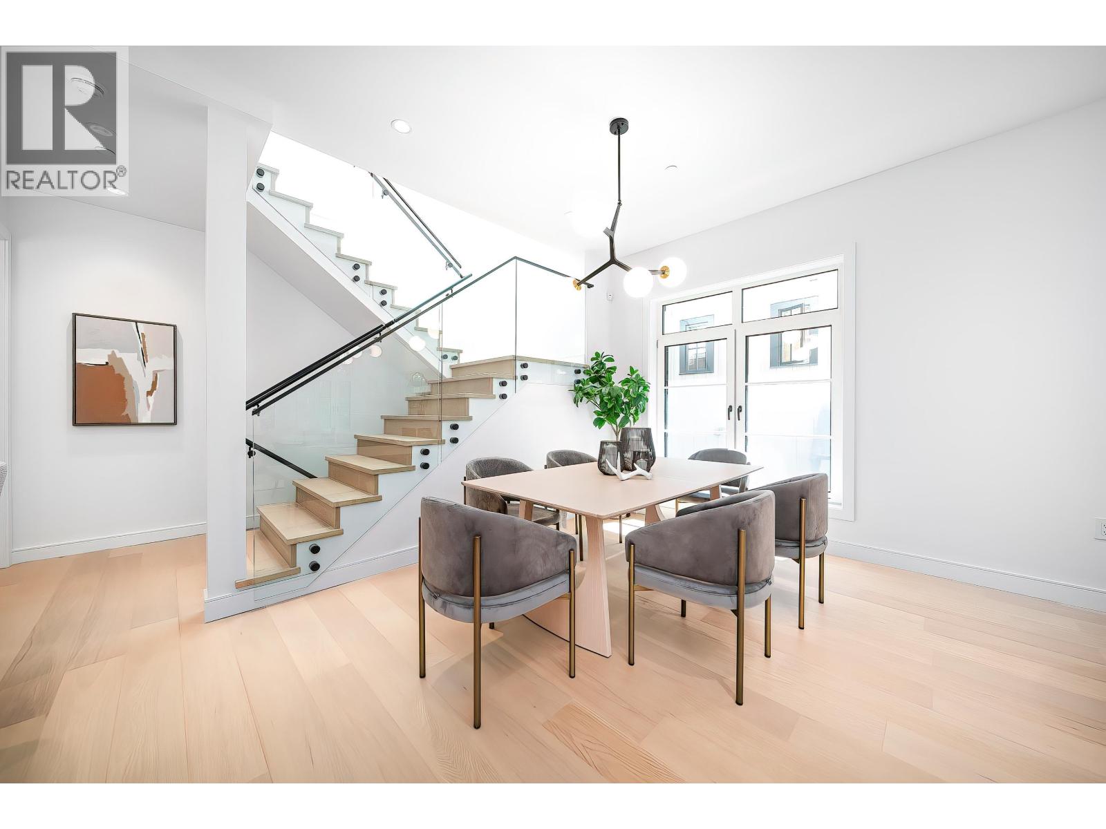 Photo 6 of 5836 Highbury Street, Vancouver BC