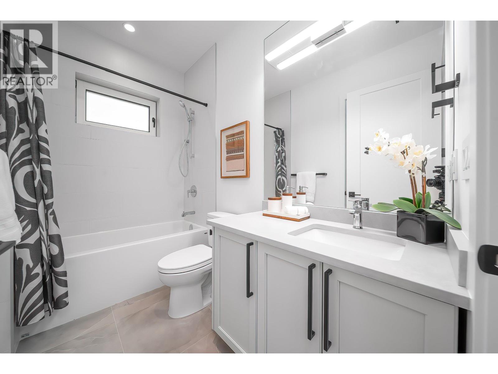 Photo 17 of 5836 Highbury Street, Vancouver BC