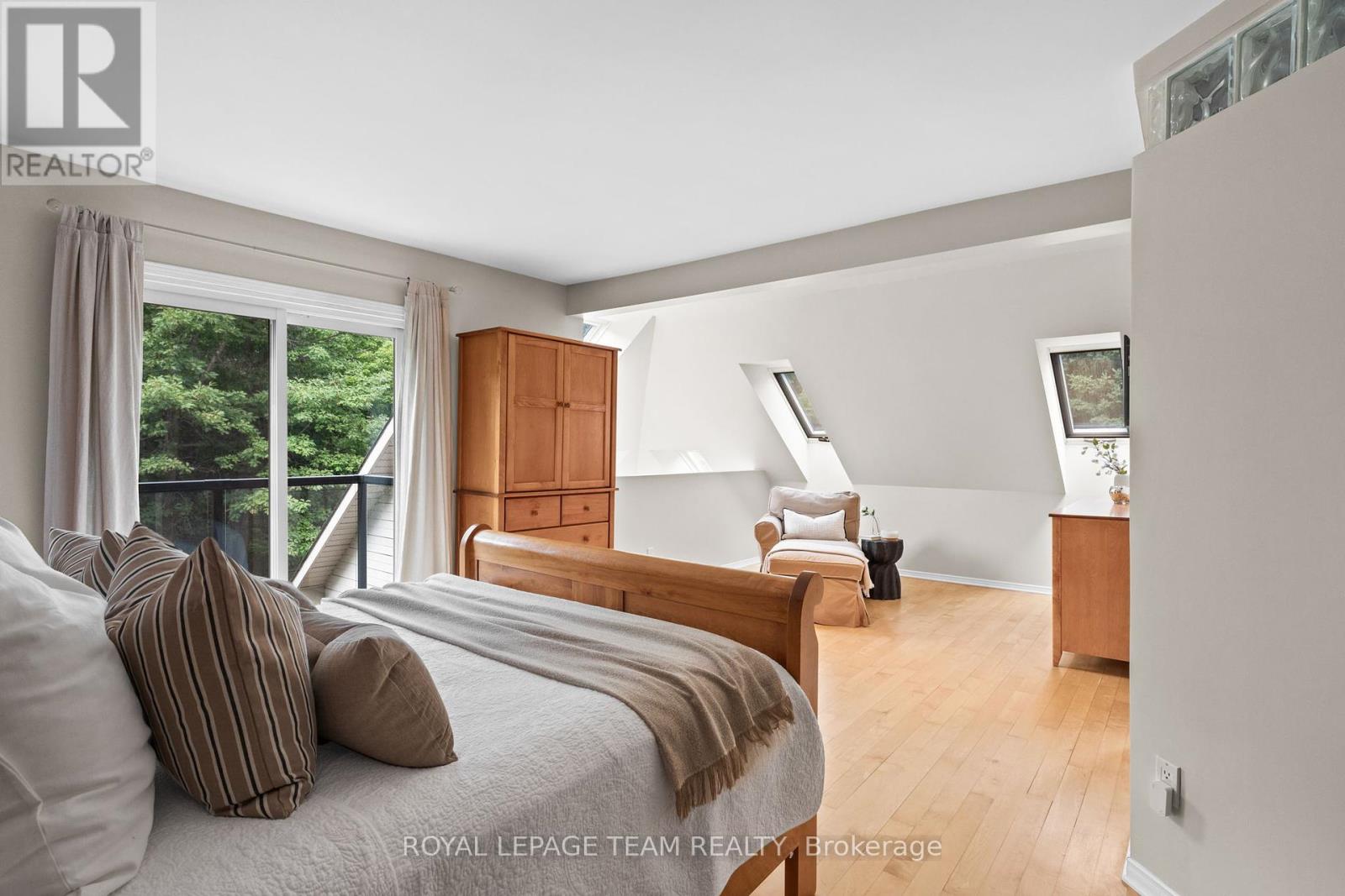 Photo 26 of 10 Weldale Drive, Ottawa ON