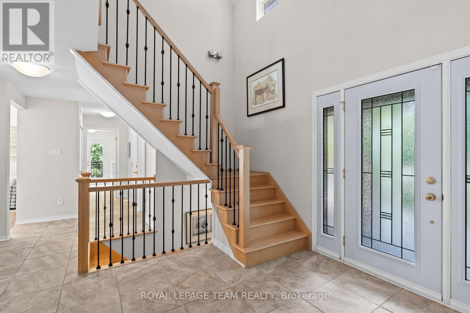 Photo 7 of 10 Weldale Drive, Ottawa ON