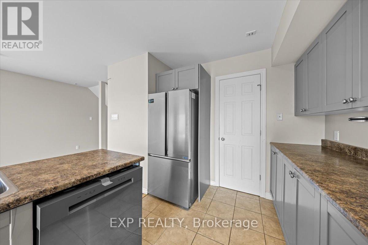 Photo 10 of 12 John Findlay Terrace, Arnprior ON