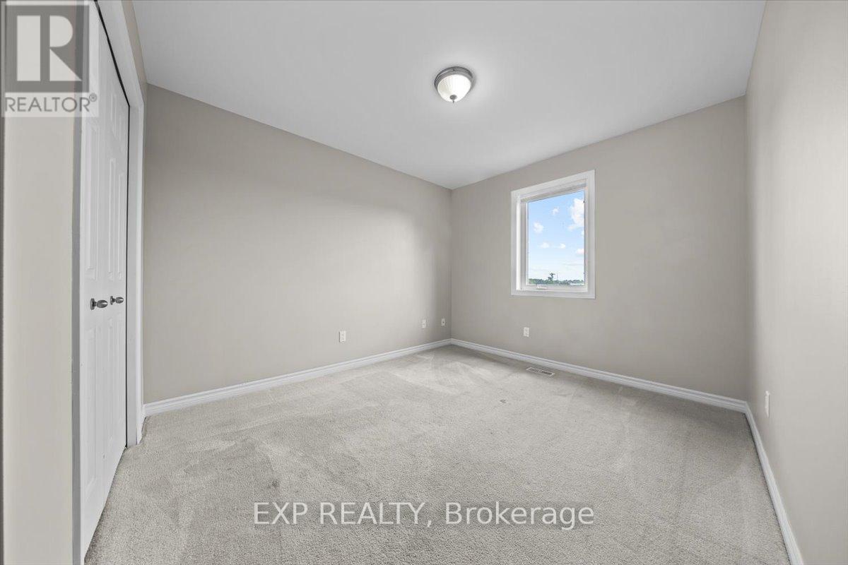 Photo 46 of 12 John Findlay Terrace, Arnprior ON