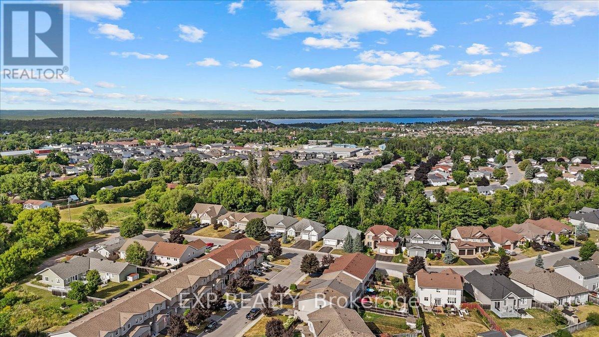 Photo 15 of 12 John Findlay Terrace, Arnprior ON