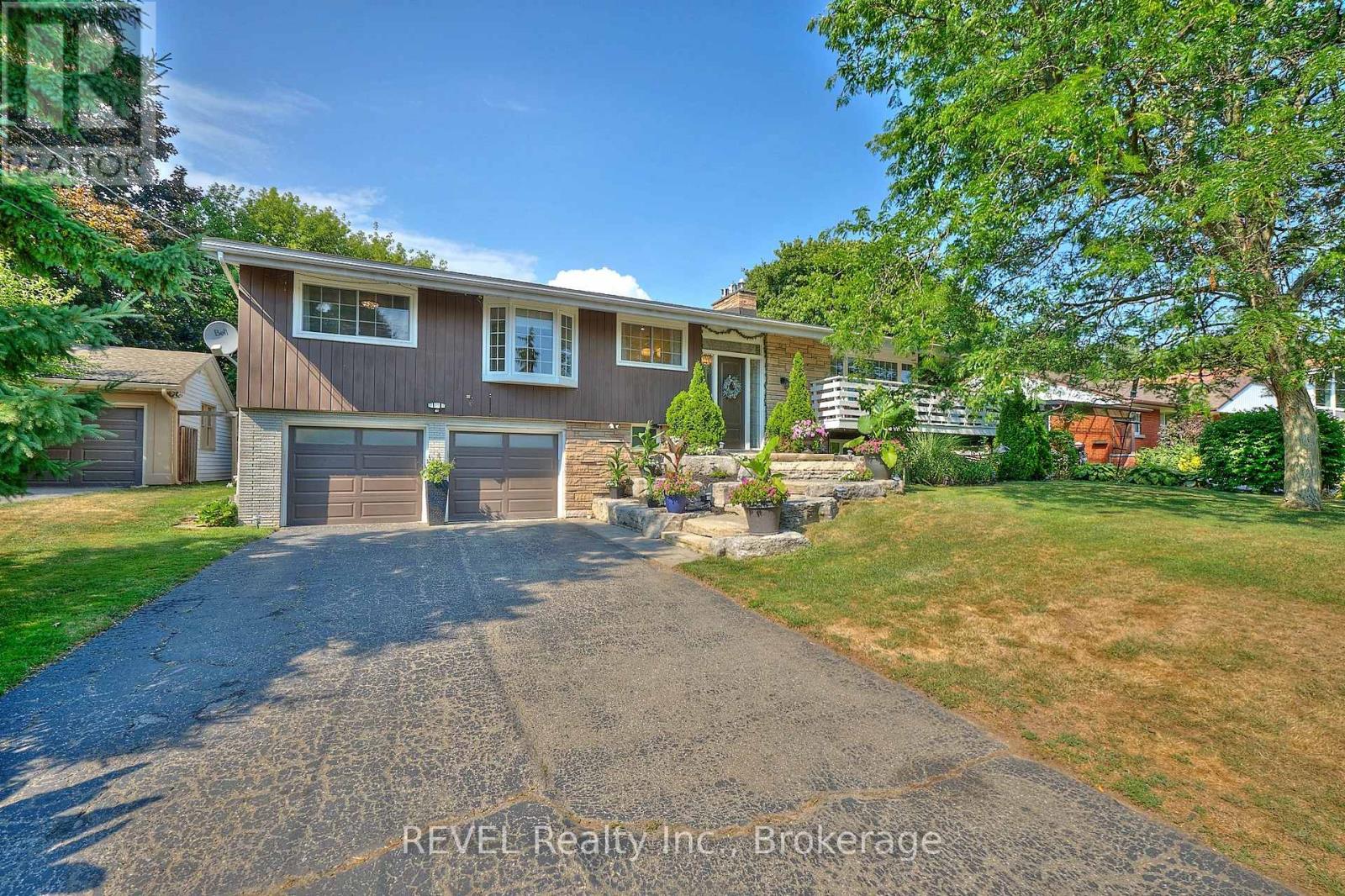 Photo 34 of 51 Pancake Lane, Pelham ON