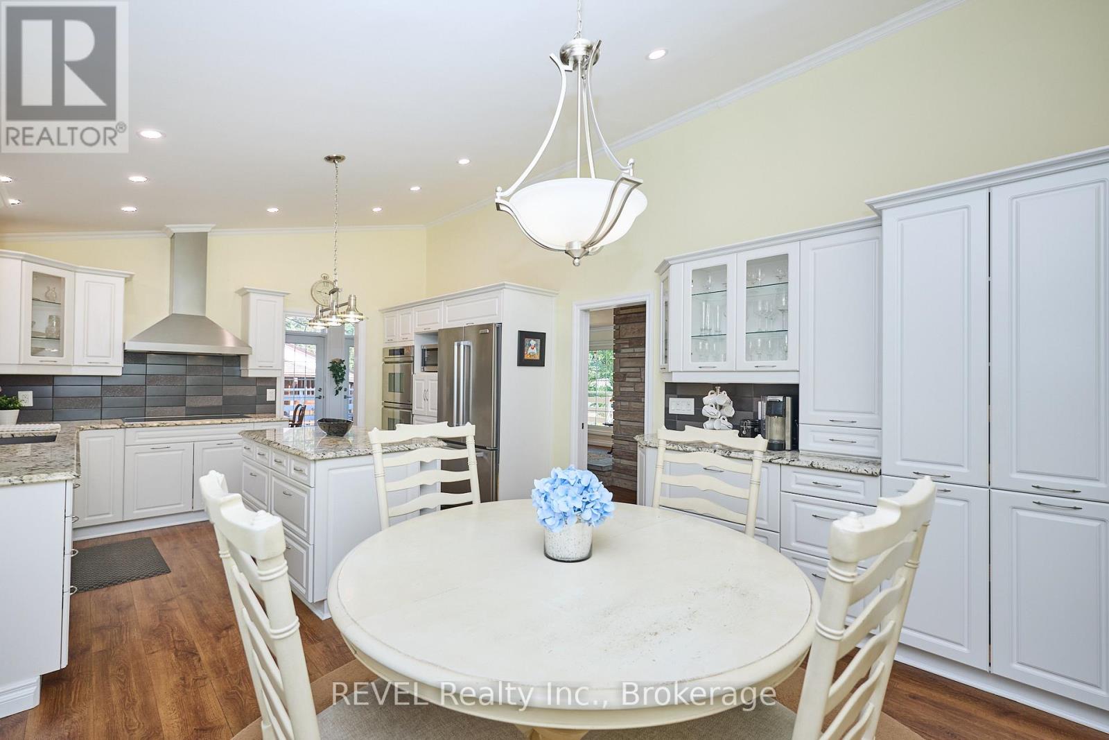 Photo 20 of 51 Pancake Lane, Pelham ON