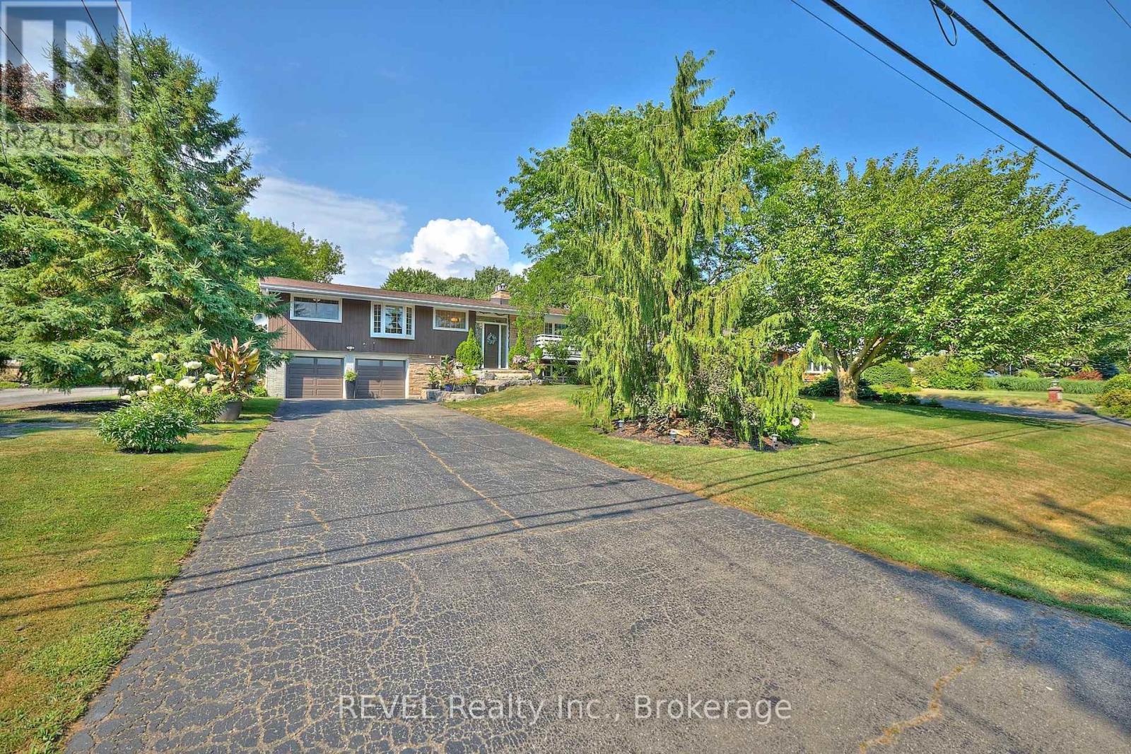 Photo 31 of 51 Pancake Lane, Pelham ON