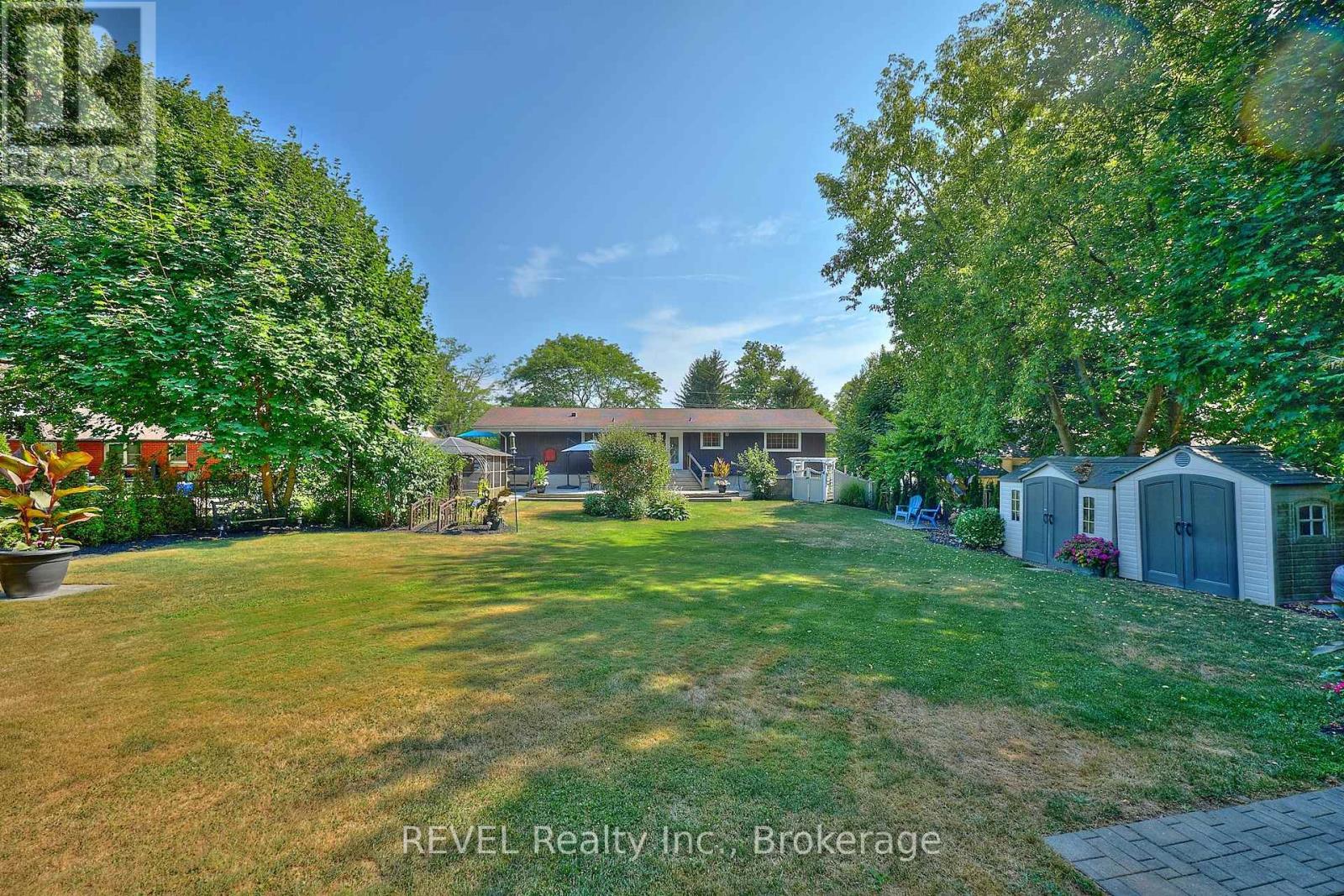 Photo 12 of 51 Pancake Lane, Pelham ON