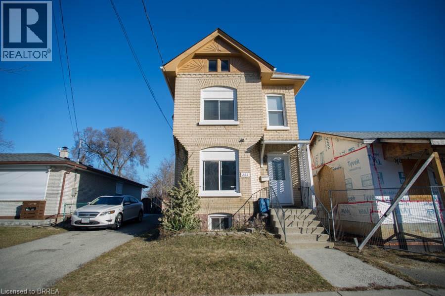 Photo 24 of 282 Darling Street, Brantford ON