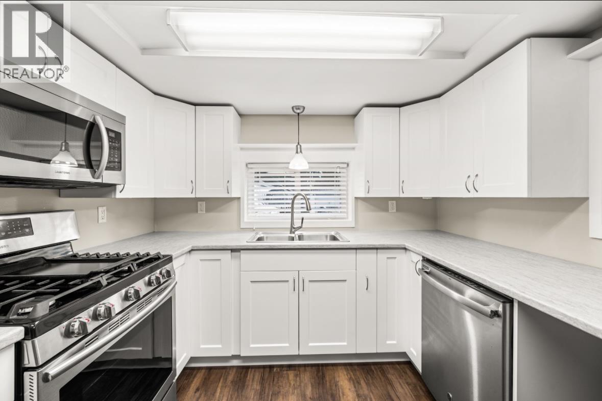 Photo 4 of 33 23325 Calvin Crescent, Maple Ridge BC