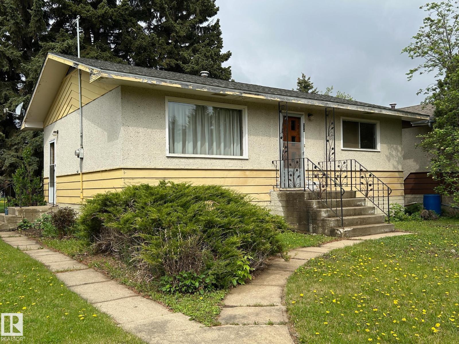 Photo 1 of 534 5 St, Thorhild AB