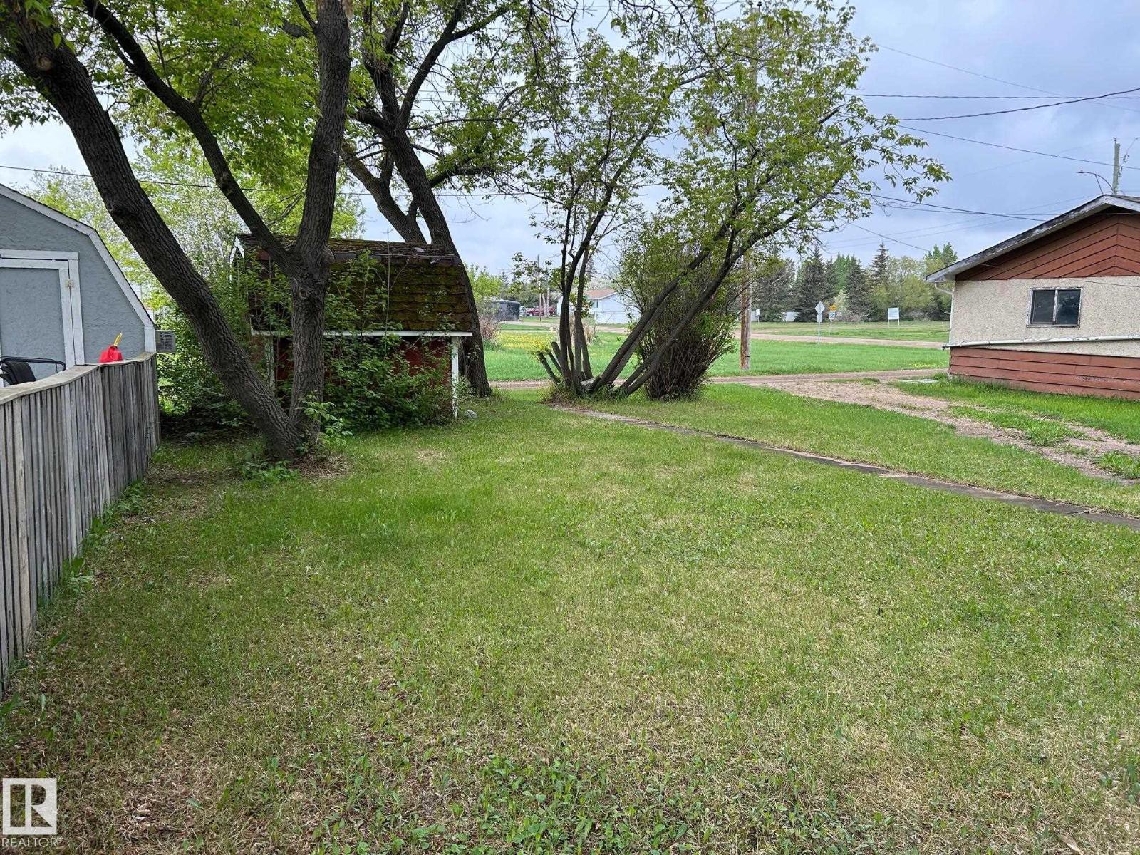 Photo 36 of 534 5 St, Thorhild AB
