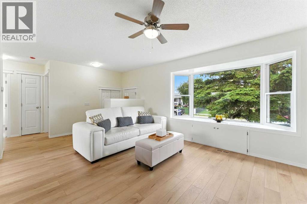 Single Family House Bungalow for Sale in  Penswood Way SE Penbrooke Meadows Calgary 