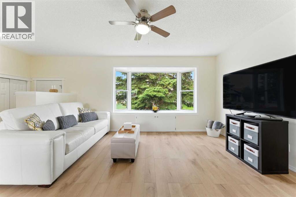 Single Family House Bungalow for Sale in  Penswood Way SE Penbrooke Meadows Calgary 