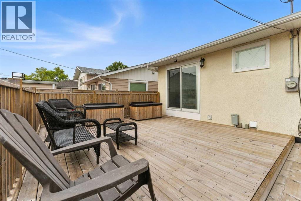 Single Family House Bungalow for Sale in  Penswood Way SE Penbrooke Meadows Calgary 