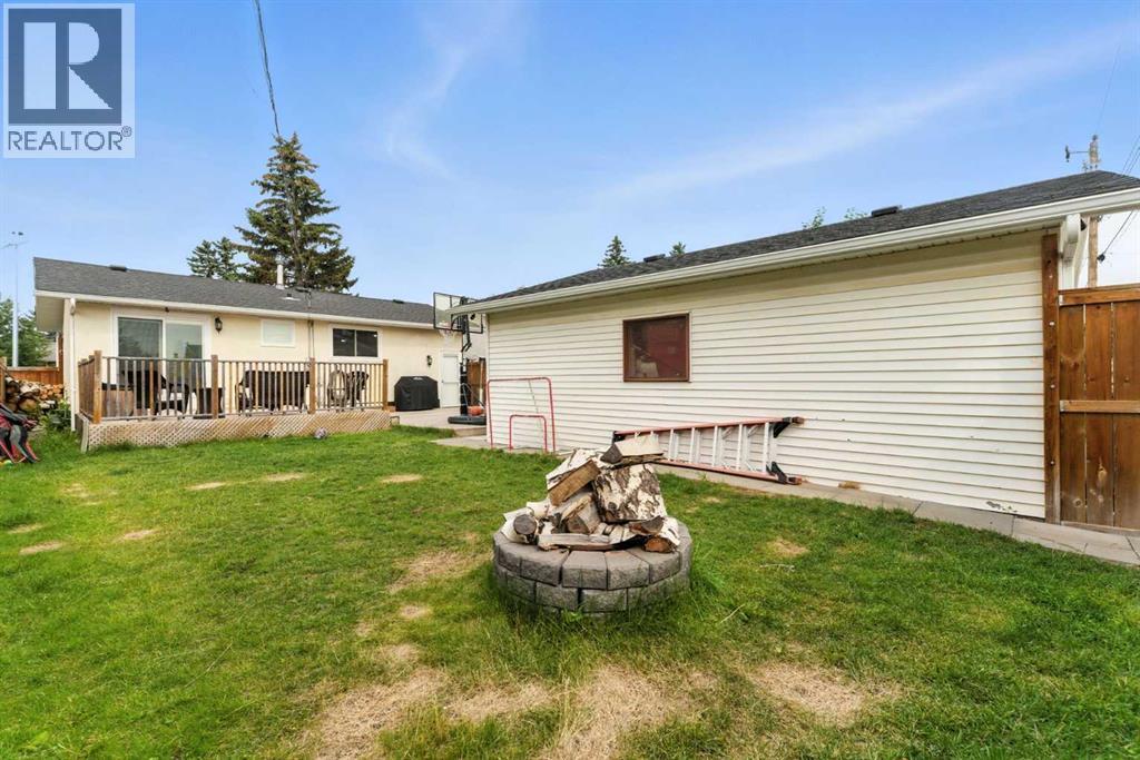 Single Family House Bungalow for Sale in  Penswood Way SE Penbrooke Meadows Calgary 