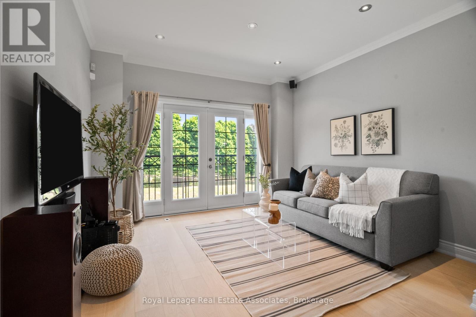 Photo 15 of 8 1 Baxter Street, Toronto ON