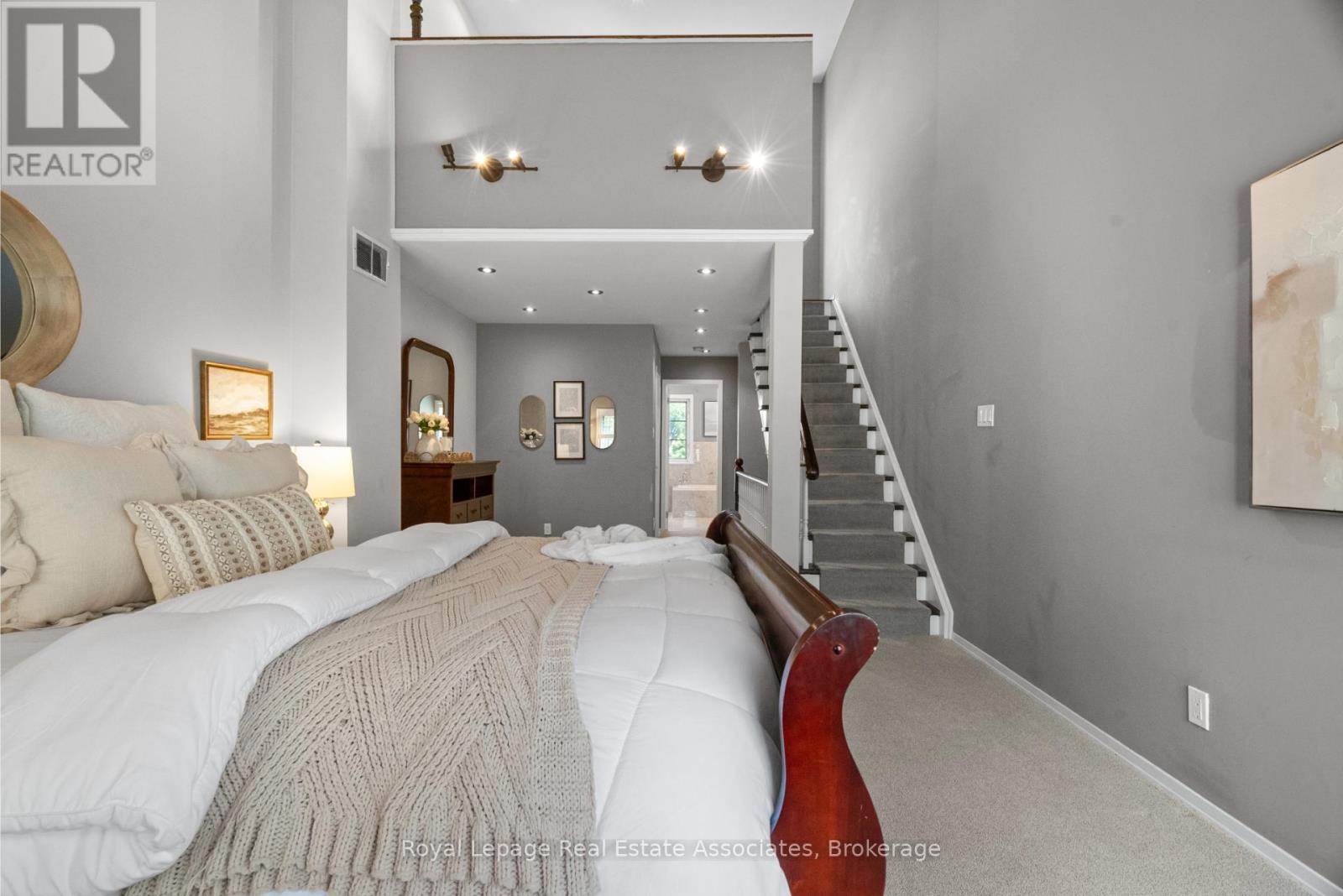 Photo 24 of 8 1 Baxter Street, Toronto ON