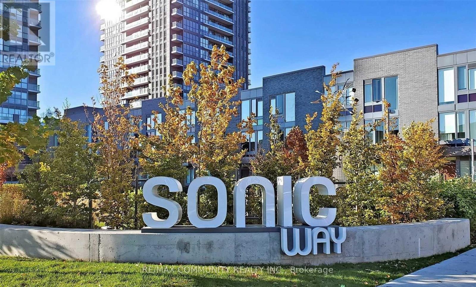 Photo 3 of 2512 2 Sonic Way, Toronto ON