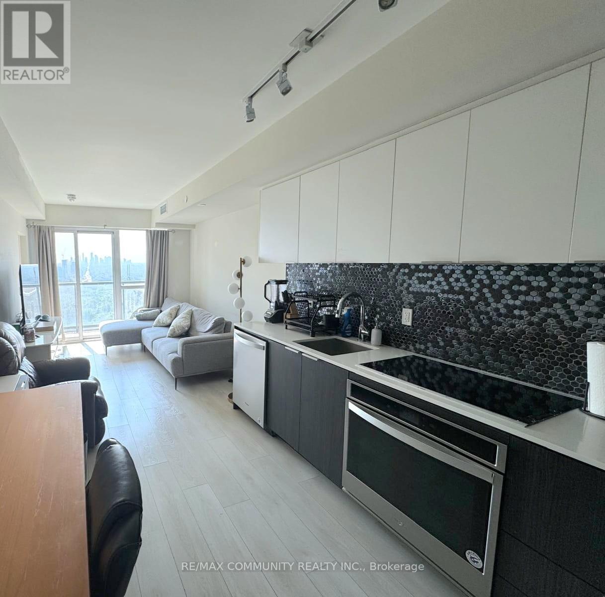 Photo 2 of 2512 2 Sonic Way, Toronto ON