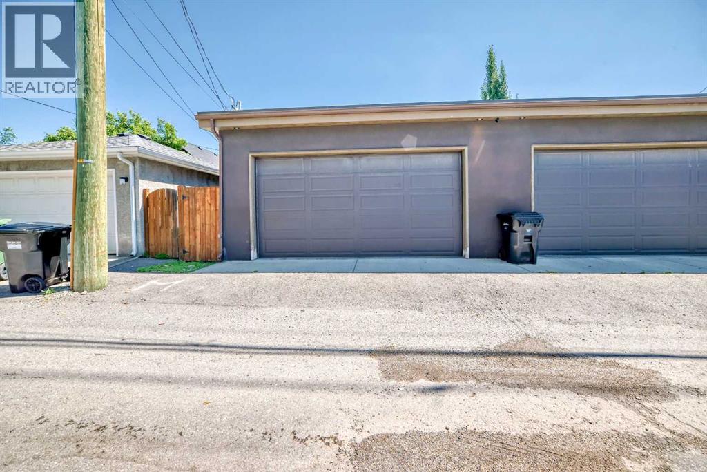 Single Family House for Sale in   Street SW Richmond Calgary 