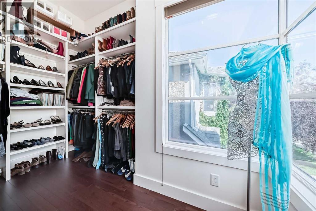 Single Family House for Sale in   Street SW Richmond Calgary 