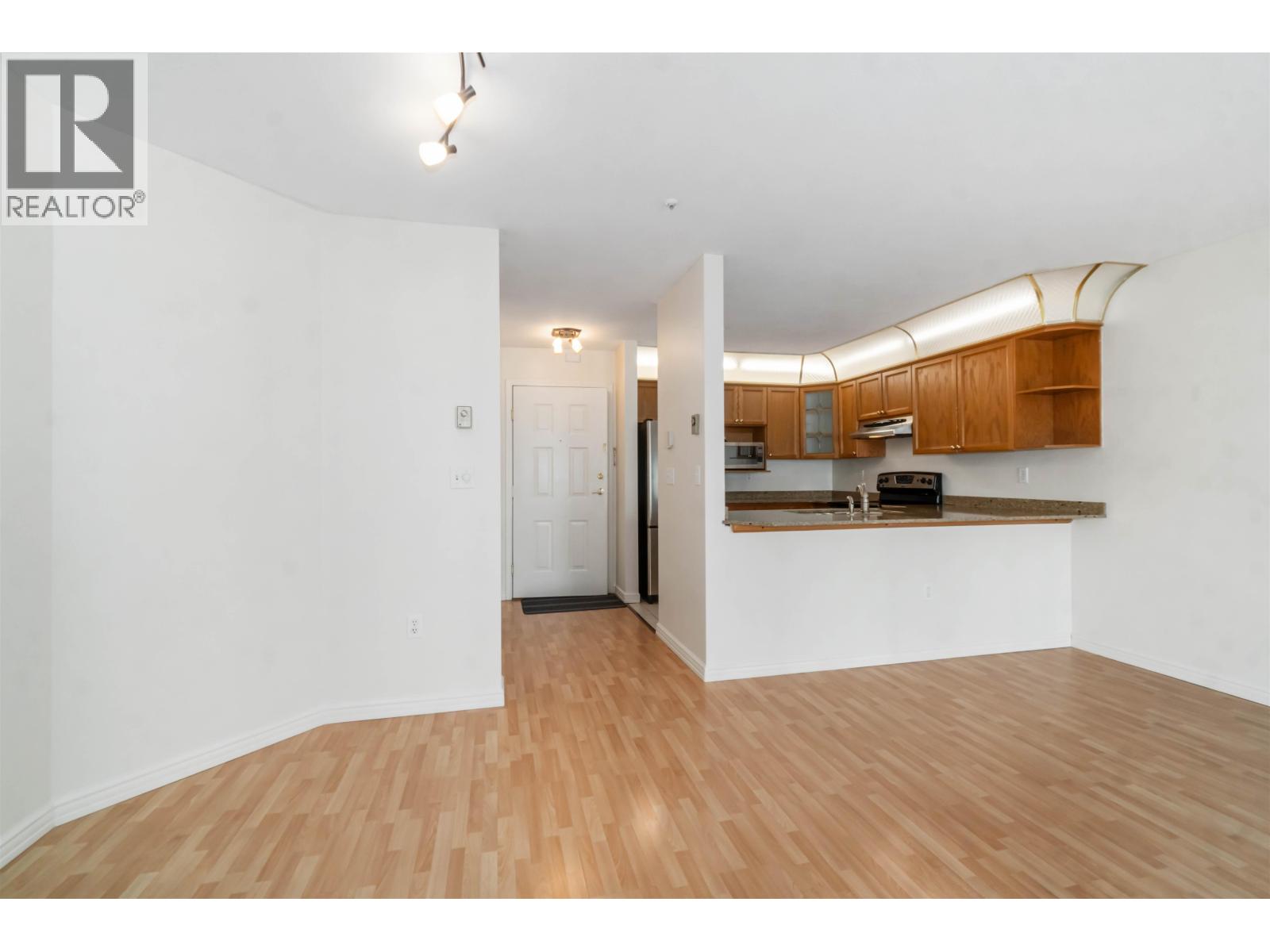 Photo 16 of 306 48 Richmond Street, New Westminster BC