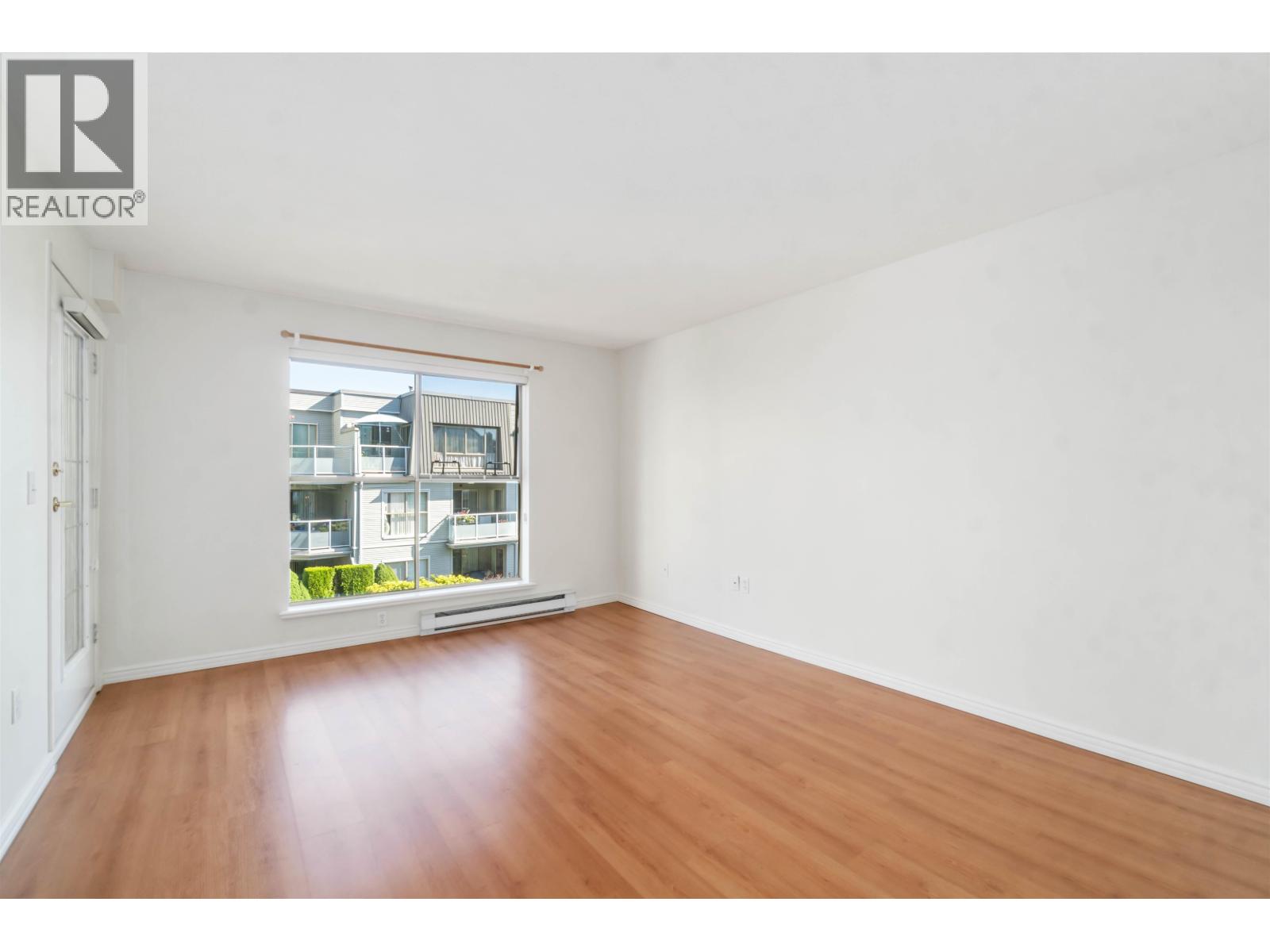Photo 9 of 306 48 Richmond Street, New Westminster BC